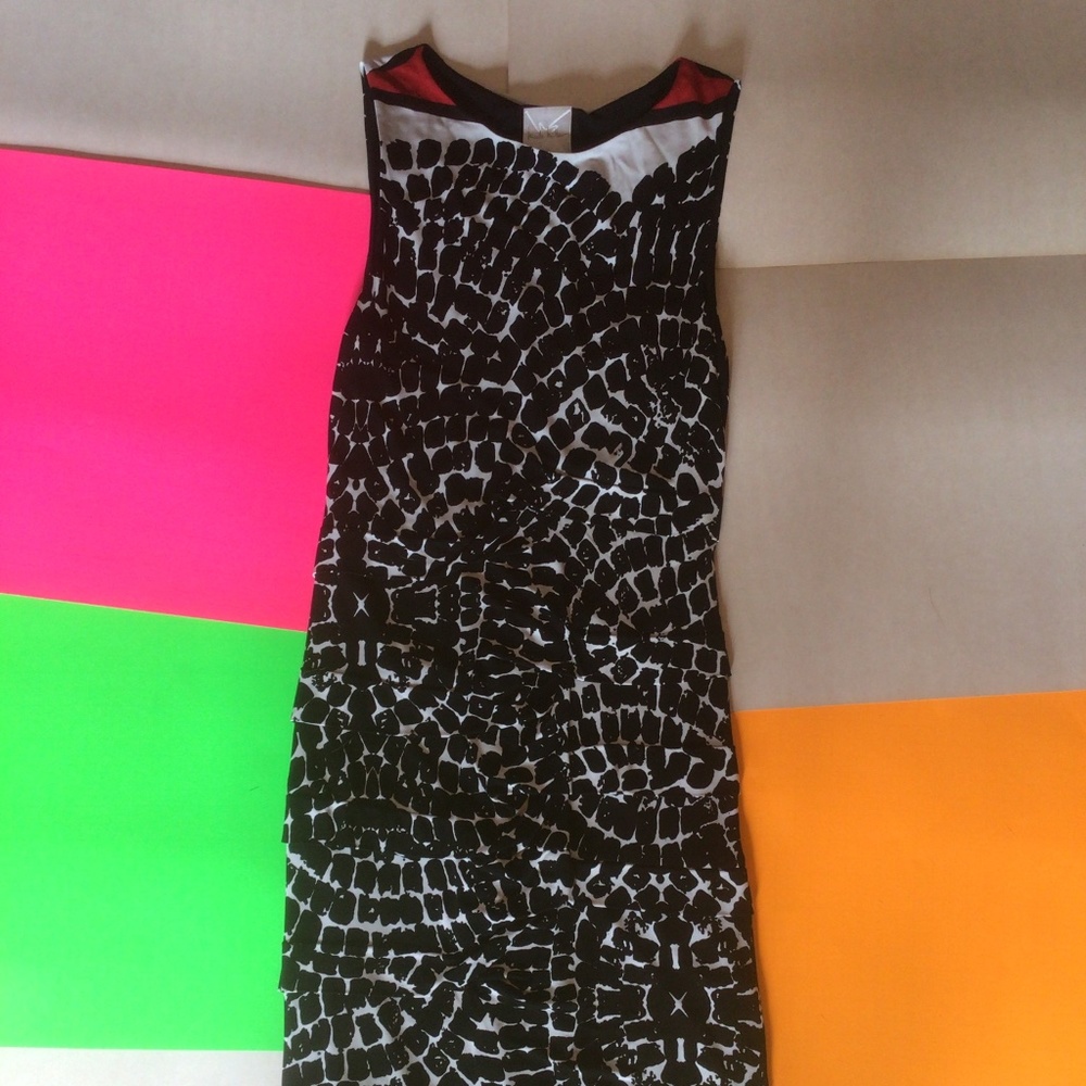 Nicole Miller black white and red sleeveless dress, ladies size M